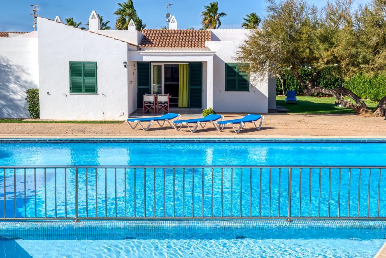 Apartamentos Las Golondrinas Cala 'n Bosch Buitenkant foto