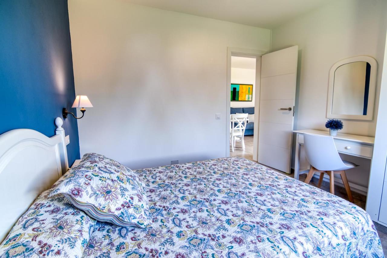 Apartamentos Las Golondrinas Cala 'n Bosch Buitenkant foto